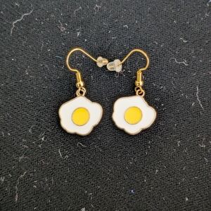 Egg Design Earrings in White and Yellow